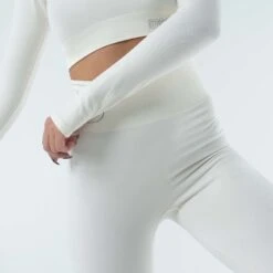 Bernessi White Leggings -Other || Traffic People Shop bernessi cold pearl leggings 8b86e672ea686034e98d0c09183ba146