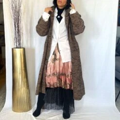 Embroidered Pleated Scarf Midi Skirt In Pink 9 Embroidered Pleated Scarf Midi Skirt In Pink -Other || Traffic People Shop embroidered pleated scarf midi skirt in pink 635c36ba5774d9d7ee0d0584183d0905