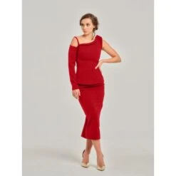 Fierce Red High-Waist Pencil Midi Skirt 21 Fierce Red High-Waist Pencil Midi Skirt -Other || Traffic People Shop fierce red asymmetric one shoulder top cf4639eb5bd2a58946c8ffc0434c8056