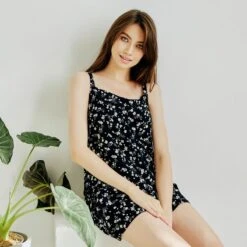 Floral Print Shorts With Drawstring Waist -Other || Traffic People Shop floral print top with white lace and red button 7a98d324d5db3e1e982a62c11baea47f