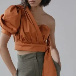 Emily One-Sleeve Asymmetric Poplin Top Copper -Other || Traffic People Shop foxwuhdfeziglb7oeoo2