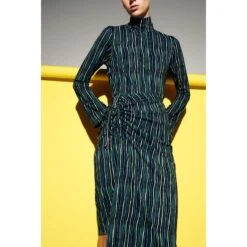 Limon Skirt In Rasgos Fondo Negro Print 7 Limon Skirt In Rasgos Fondo Negro Print -Other || Traffic People Shop limon skirt in rasgos fondo negro print ac42c9f11f52876c5f04d8e3f107608d