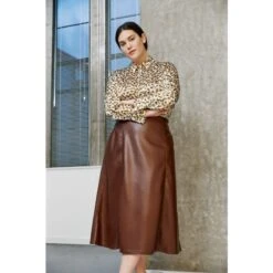 Panelled Leather Midi Skirt 15 Panelled Leather Midi Skirt -Other || Traffic People Shop panelled leather midi skirt 6aa0e19a5853ee298e8282dc35d8c978