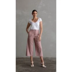 Preston V Neck Recycled Cotton/Bamboo Relaxed Tee - White -Other || Traffic People Shop tsuzauzlwjws7y88l8s5