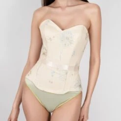 Sunlight Corset -Other || Traffic People Shop tzzfynetqsopd27dltjy