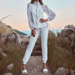 Panacea Top With Golden Details White -Other || Traffic People Shop ueabsmq9v4pxsxwbzjps