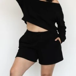 Untamed Short - Bat Orchid Black -Other || Traffic People Shop untamed short bat orchid black a2d82d5698d47d92a3b9698684c3db7d